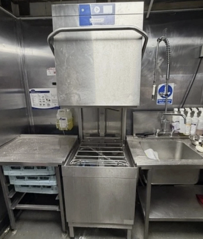 HOBART AMXSW-10B PASS THROUGH DISHWASHER (2020)