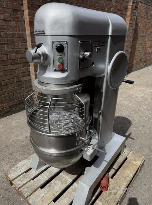 HOBART H-600 DOUGH MIXER – 60 QUART