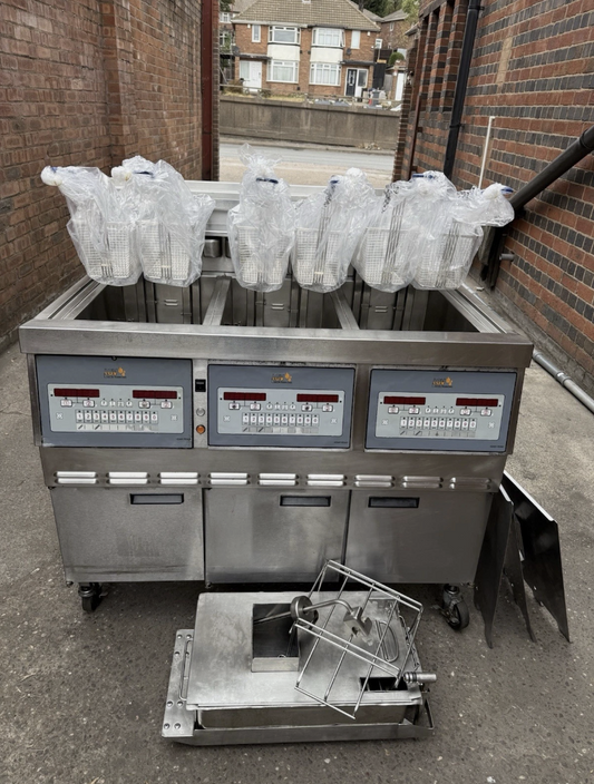 HENNY PENNY LOV TRIPLE TANK – 6 BASKET ELECTRIC FRYER