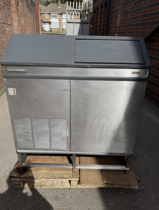 SCOTSMAN AC225 LARGE CAPACITY ICE MACHINE