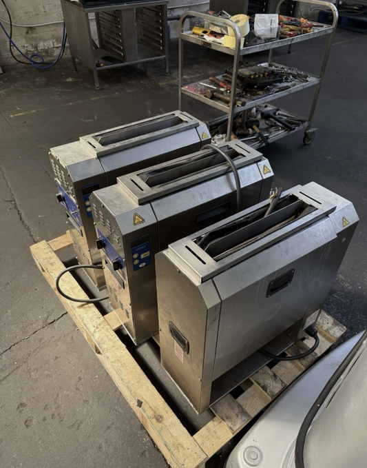 PRINCE CASTLE DCFT-BKCE VERTICAL BUN TOASTERS – X3