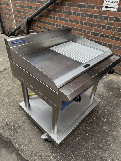 Blue Seal Gas Chargrill – 90cm with Stand