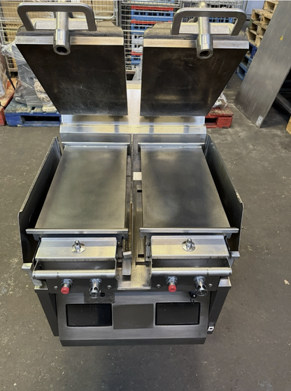 Taylor L852 Twin Platen Clam Grill