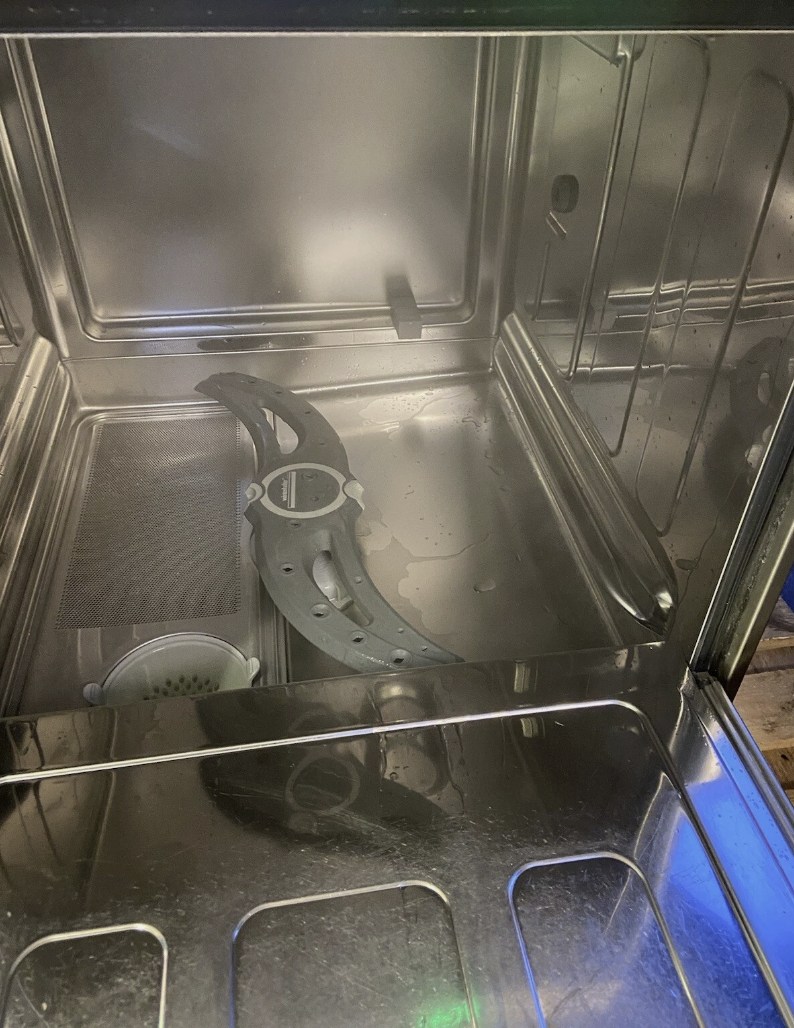 WINTERHALTER UC-L UNDER-COUNTER DISHWASHER