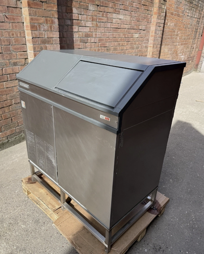 SCOTSMAN AC225 LARGE CAPACITY ICE MACHINE