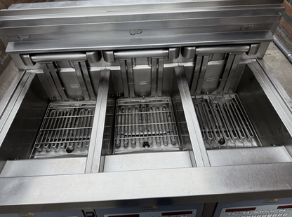 HENNY PENNY LOV TRIPLE TANK – 6 BASKET ELECTRIC FRYER