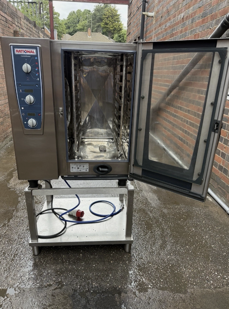 RATIONAL COMBI MASTER PLUS – 10 GRID ELECTRIC COMBI OVEN