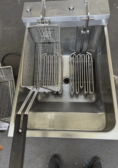 VALENTINE SINGLE TANK – TWIN BASKET ELECTRIC FRYER