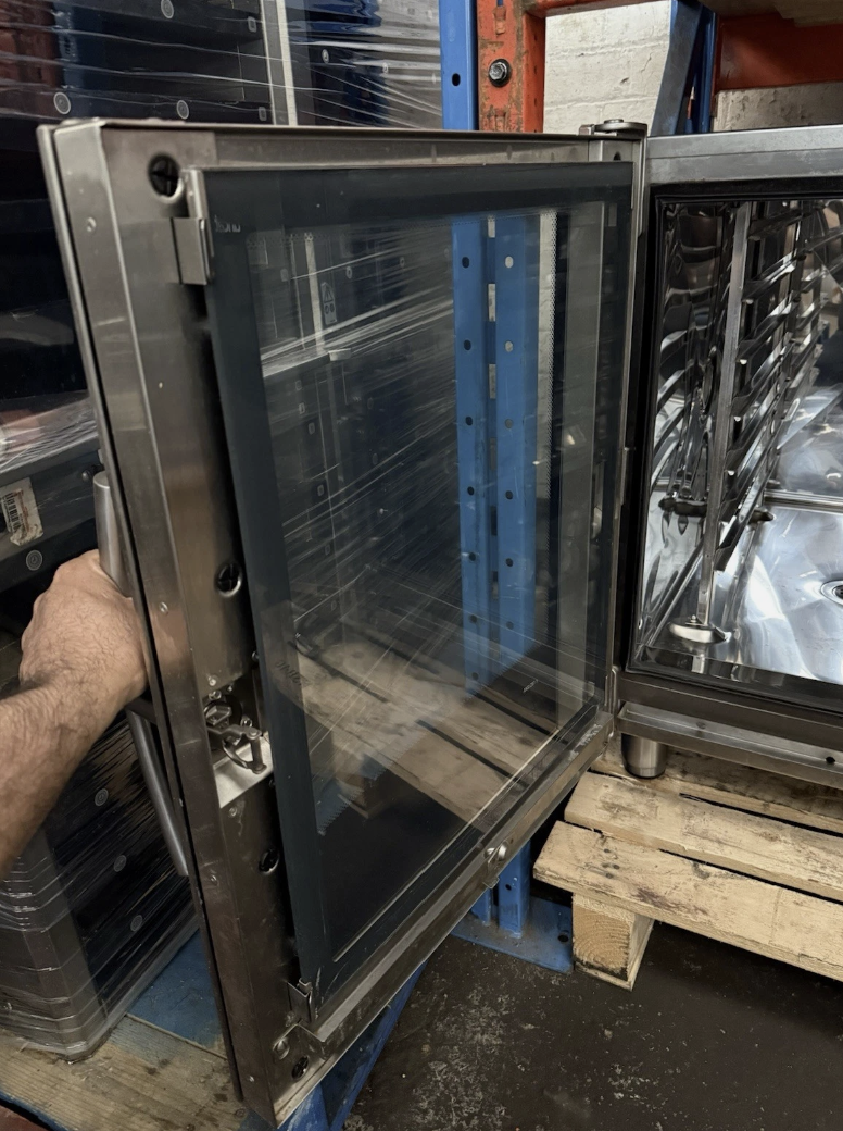 Lincat Electric Combi Oven – 6 Grid
