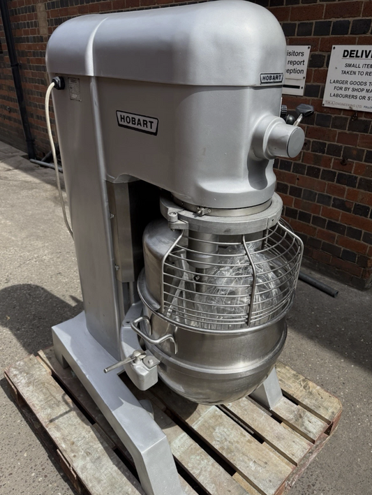 HOBART H-600 DOUGH MIXER – 60 QUART