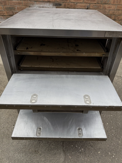 Bakers Pride Twin Deck Oven P44