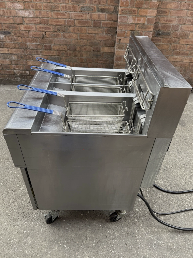 FRYMASTER TWIN TANK – 4 BASKET ELECTRIC FRYER