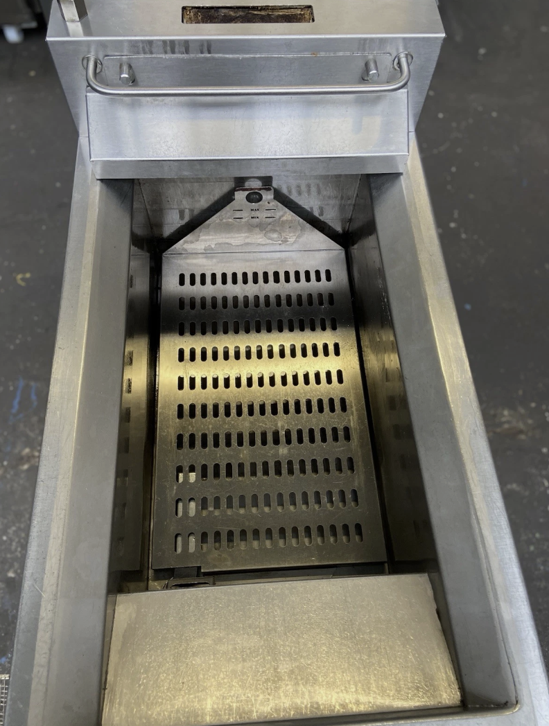 LINCAT VORTECH TWIN BASKET HIGH-SPEED GAS FRYER