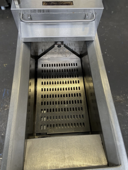 LINCAT VORTECH TWIN BASKET HIGH-SPEED GAS FRYER