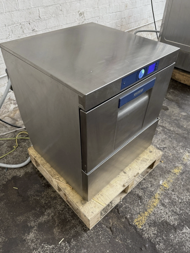 Hobart Undercounter dishwasher