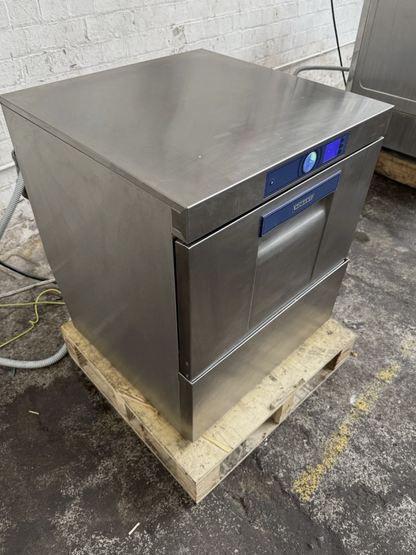 Hobart Undercounter dishwasher