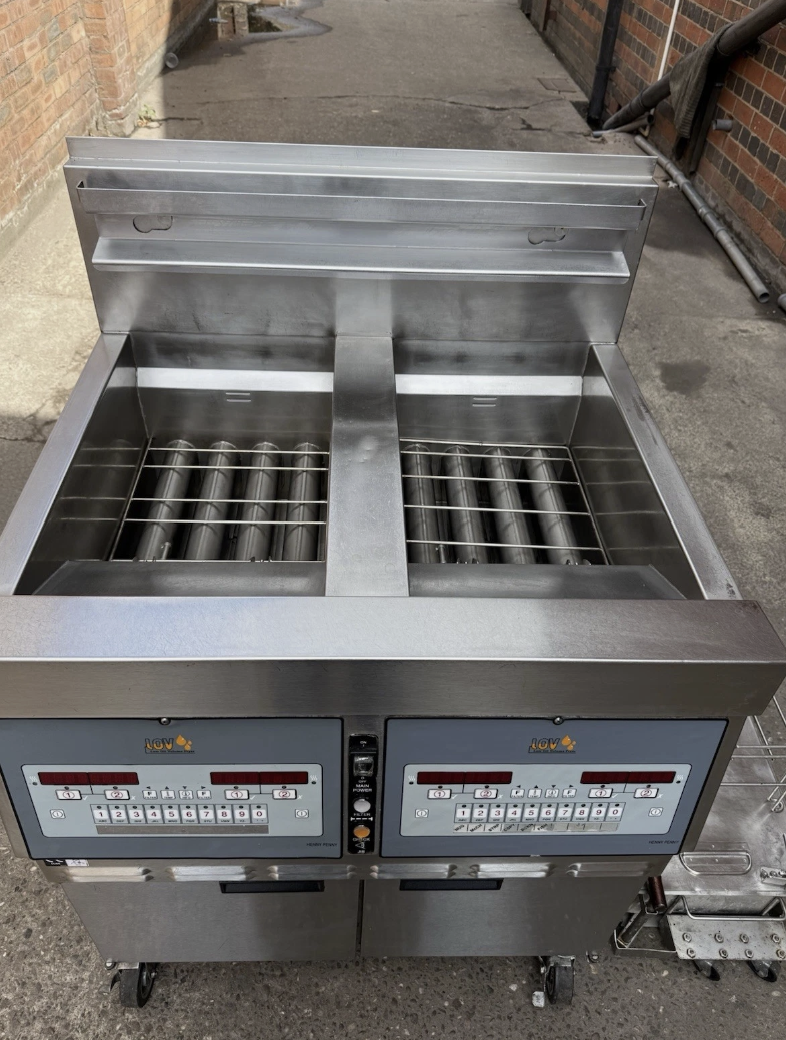 HENNY PENNY LOV TWIN TANK – 4 BASKET ELECTRIC FRYER