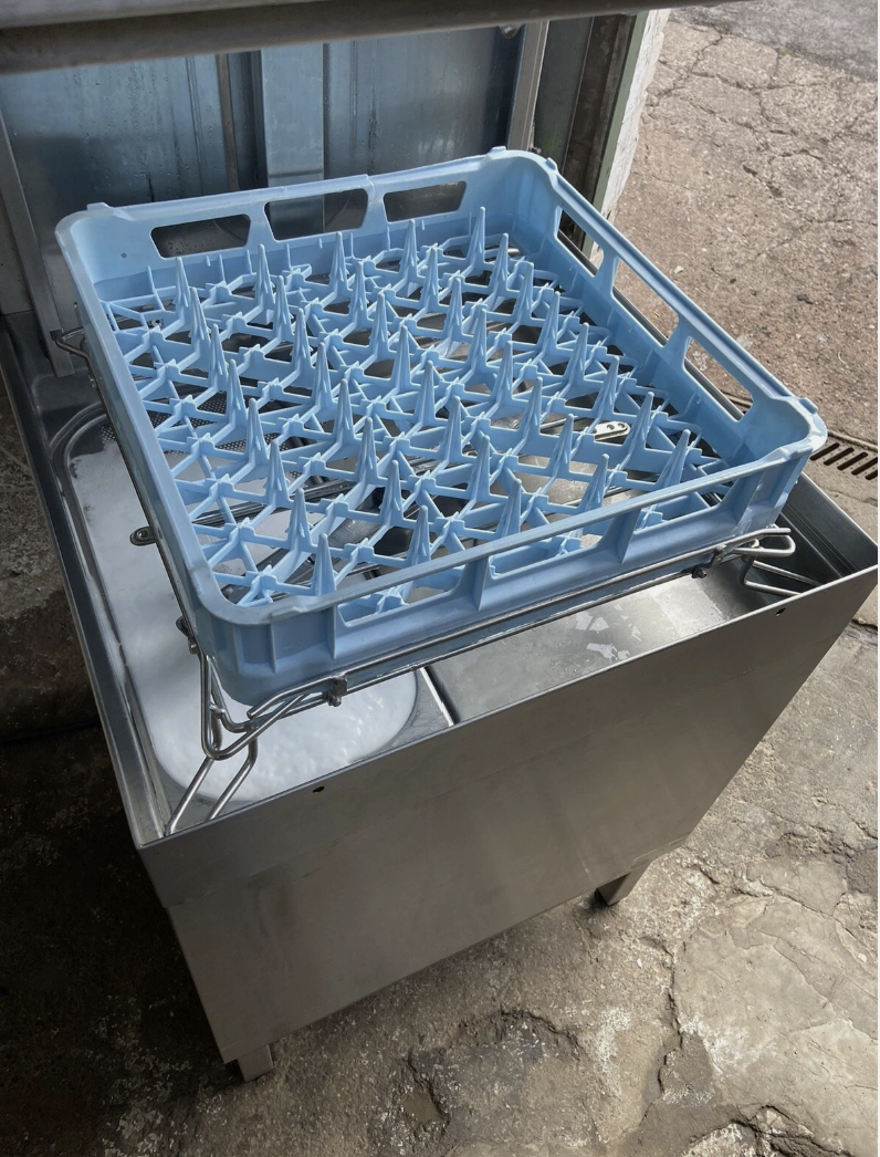 HOBART AMS900-10A PASS THROUGH DISHWASHER