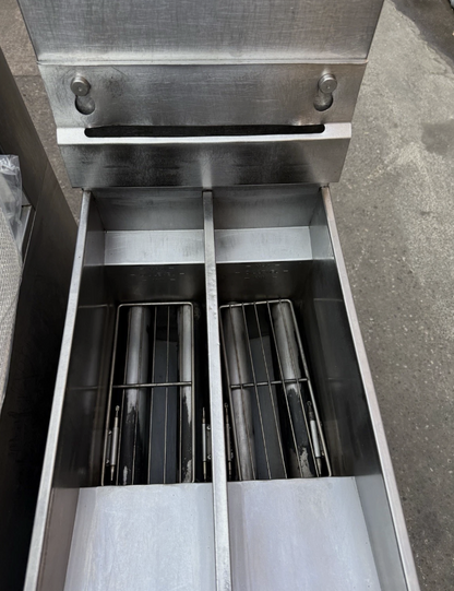 PITCO SG14T TWIN TANK GAS FRYER