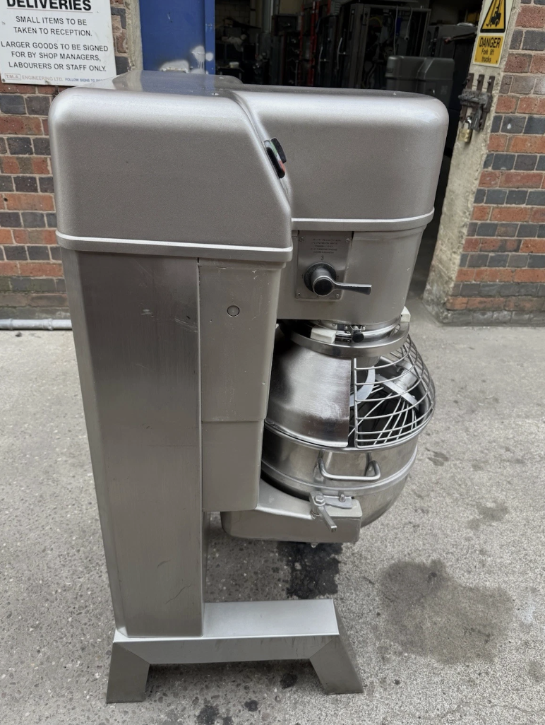HOBART HSM40 DOUGH MIXER – 40 QUART