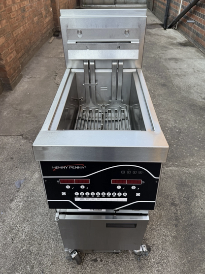 HENNY PENNY EVOLUTION ELITE TWIN BASKET ELECTRIC FRYER