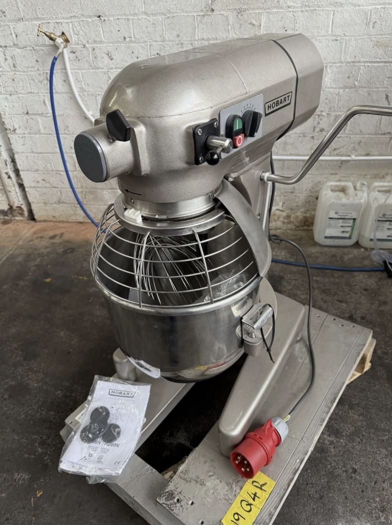 HOBART A200N 20QT DOUGH MIXER (2016 MODEL)