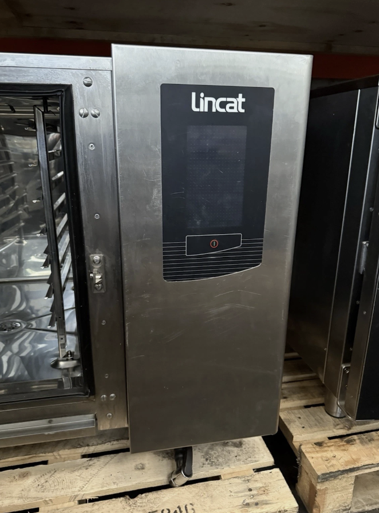 Lincat Electric Combi Oven – 6 Grid