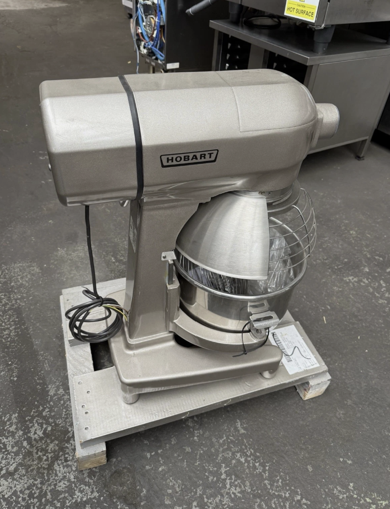 HOBART A200N 20QT DOUGH MIXER (2016 MODEL)