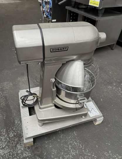 HOBART A200N 20QT DOUGH MIXER (2016 MODEL)