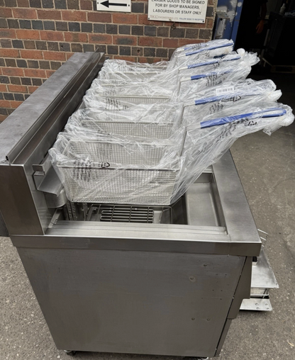HENNY PENNY LOV TRIPLE TANK – 6 BASKET ELECTRIC FRYER