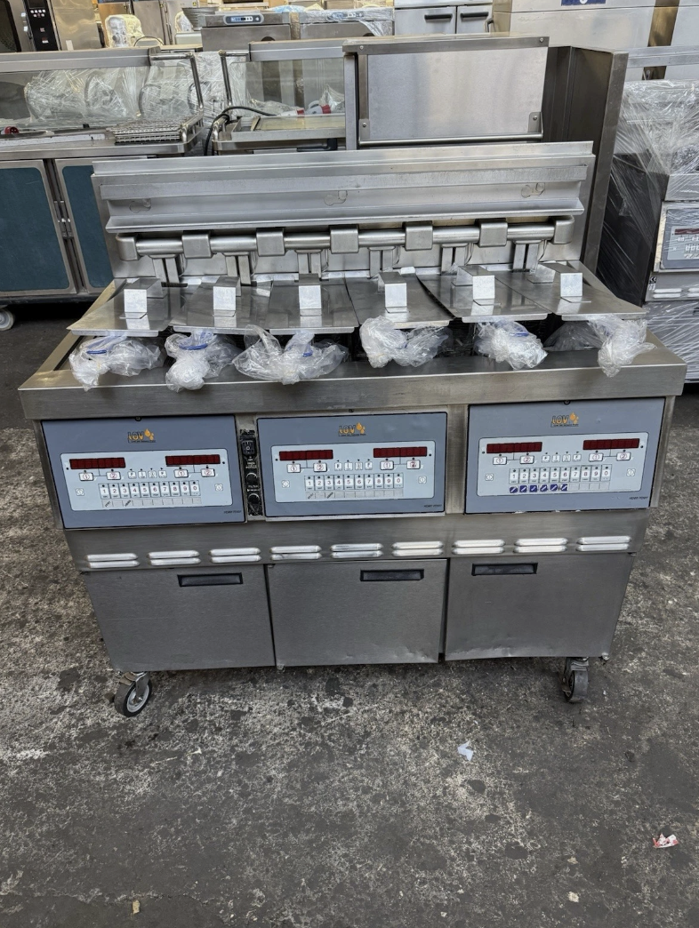 HENNY PENNY LOV 6-BASKET ELECTRIC FRYER – TRIPLE SPLIT TANK