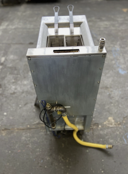 LINCAT VORTECH TWIN BASKET HIGH-SPEED GAS FRYER