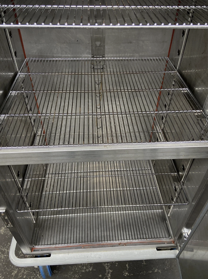 Alto-Shaam 1000-BQ2/96 Twin Door Banquet Cart – Holding Cabinet