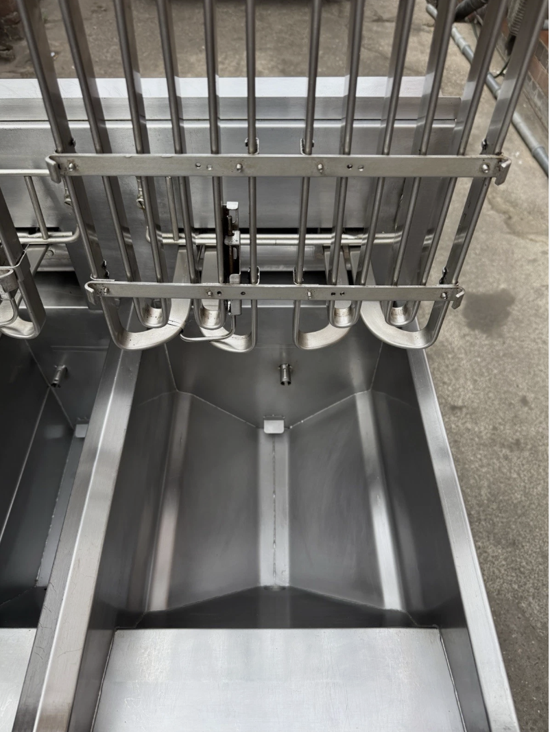 FRYMASTER TWIN TANK – 4 BASKET ELECTRIC FRYER