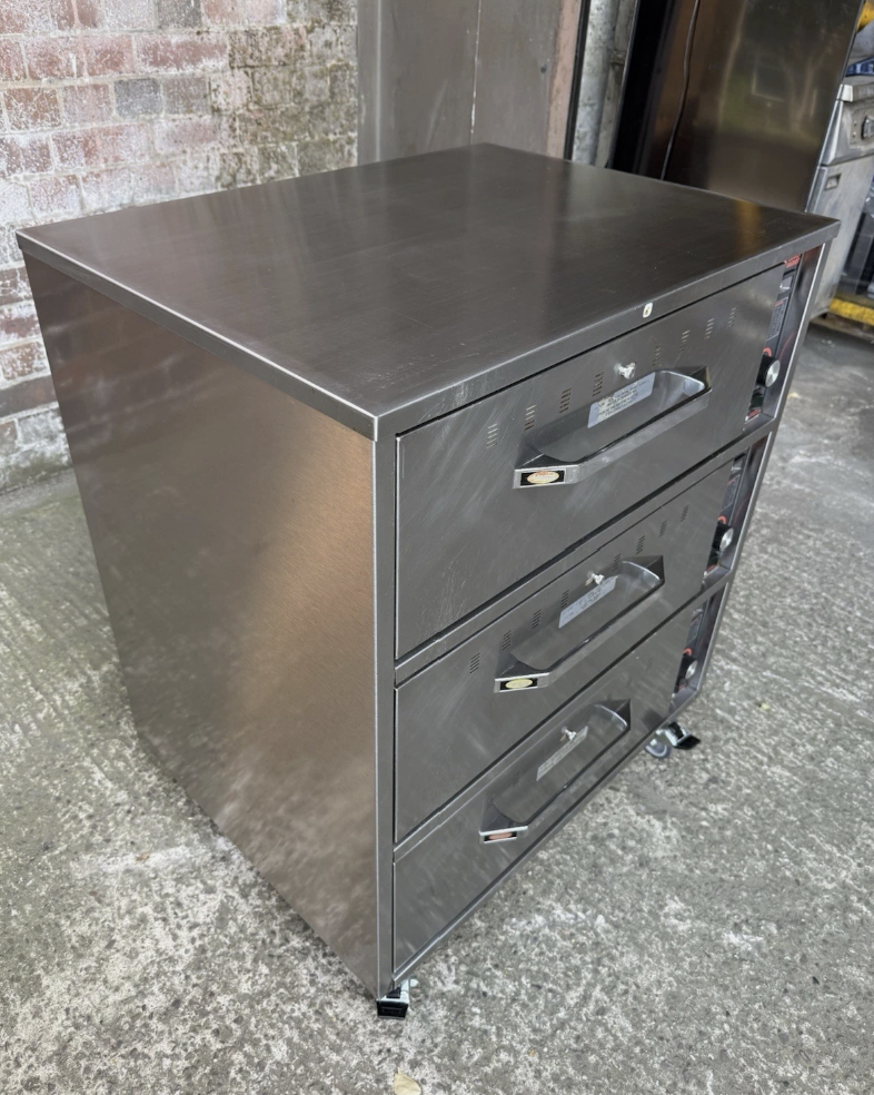 Hatco HDW-3 Heated 3 Drawer Cabinet